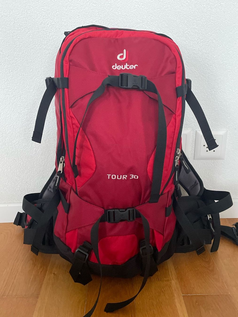 Deuter Zaini: DEUTER WANDERRUCKSACK TOUR 30 ALPINE – Nuovo (secondo la descrizione) da Zürich venduto da Fashionparade