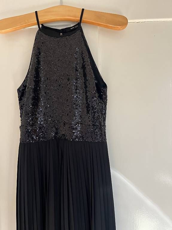 Vestiti: Abendkleid schwarz mit Pailletten – Usato da Thun venduto da noe_5tzm 2