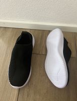 Schwarze Slip-On Sneakers ungetragen Grösse 35