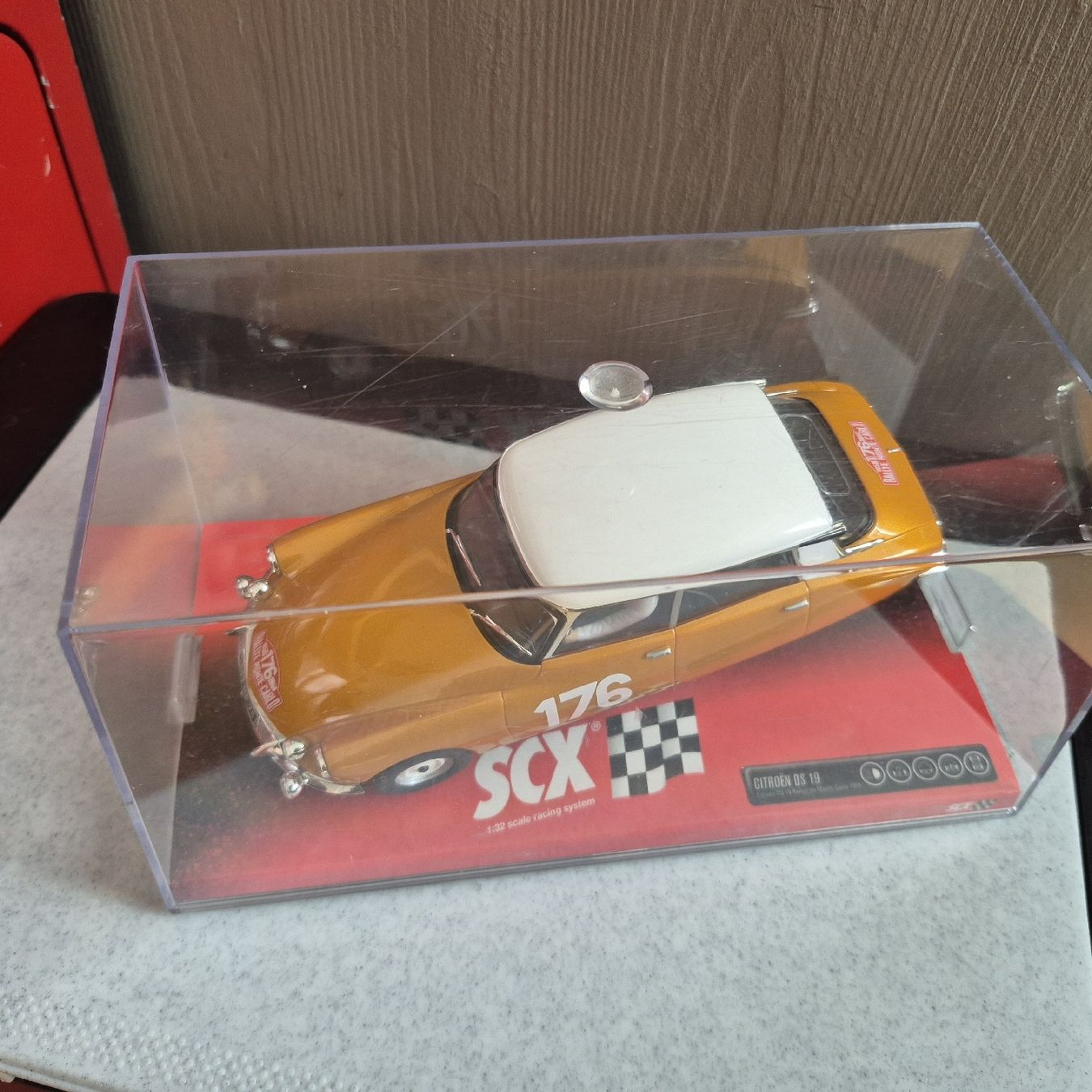 Piste: SCX CITRÖN DS 19 – Nuovo e nell'imballaggio originale da Ennetbürgen venduto da Em33 3