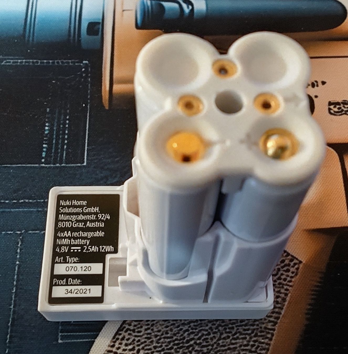 Nuki Caricatori & Batterie: Nuki Power Pack Akku - Smart Lock Upgrade – Difettoso da Ennetmoos venduto da Faders 1
