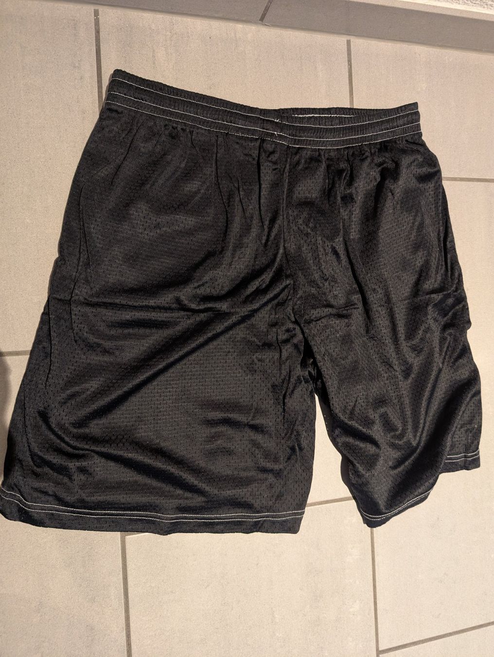 Nike Hosen: *** Nike Trainingshose *** – Gebraucht aus Wollerau von R3D3X3 1