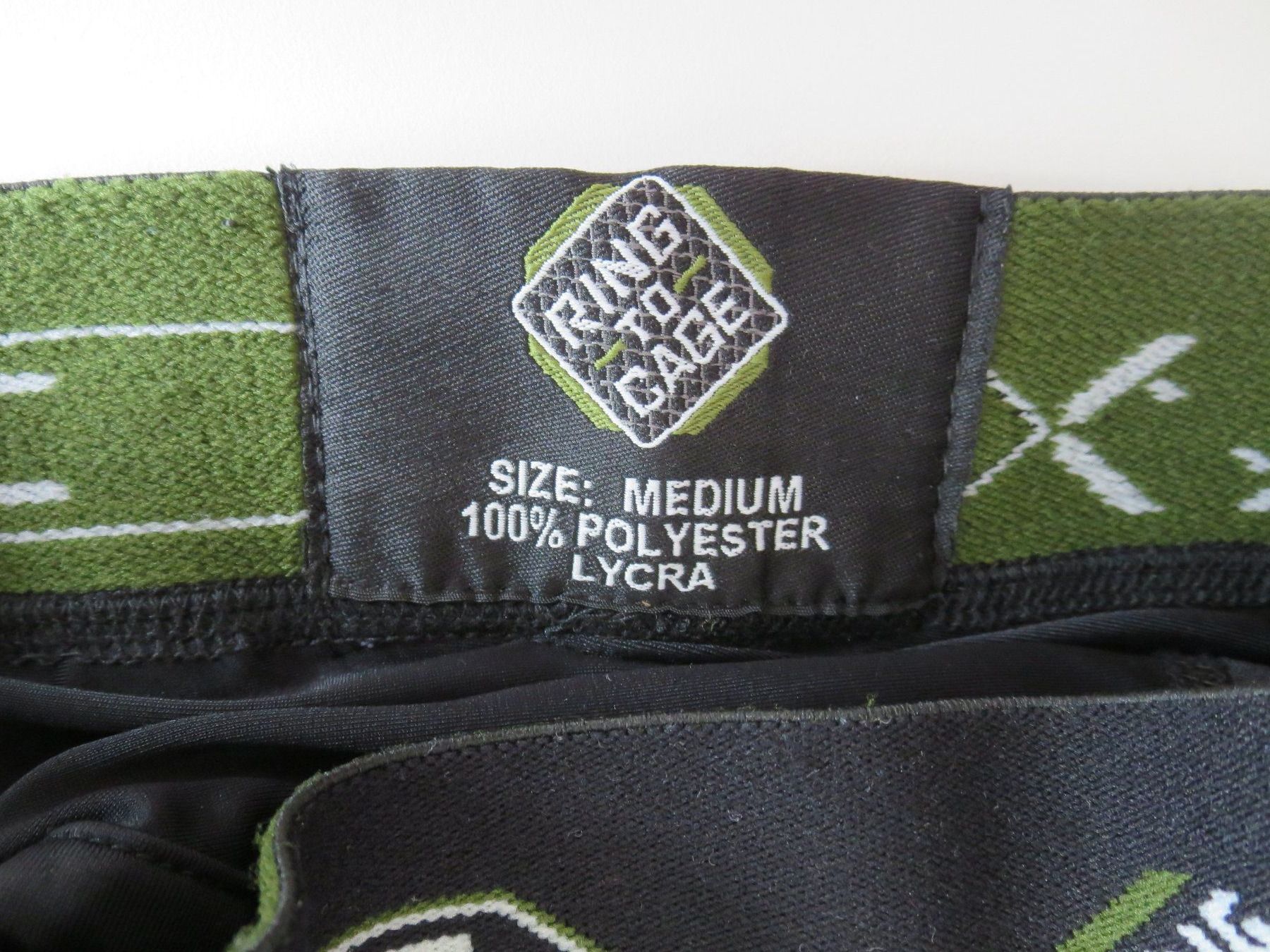 Hosen: Combat Padded Compression Short von RING TO CAGE , neu – Neu (gemäss Beschreibung) aus Zürich von Lacoste06 9