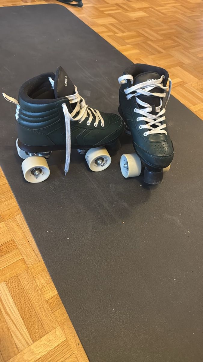 Decathlon Pattini in linea & Pattini a rotelle: Roller quad – Usato da Bellevue venduto da Jimmyloup