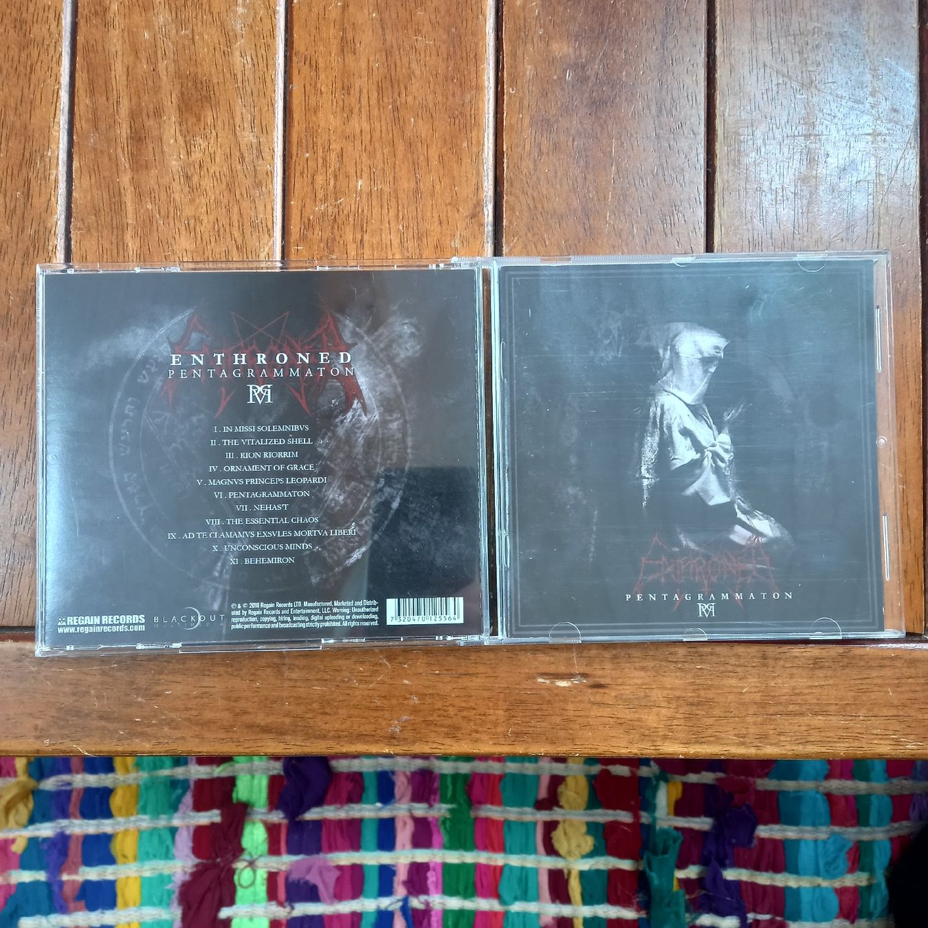 CDs: enthroned- penta... – Gebraucht aus St-Cergue von VeganWarrior
