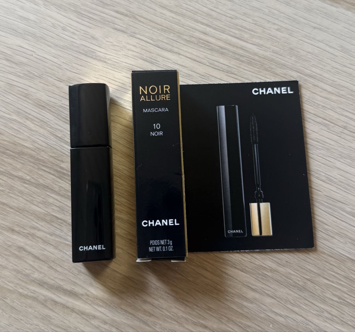 Chanel Make-up: Chanel Noir Allure Mascara 10 Noir – Nuovo e nell'imballaggio originale da Luzern venduto da sas_r89l