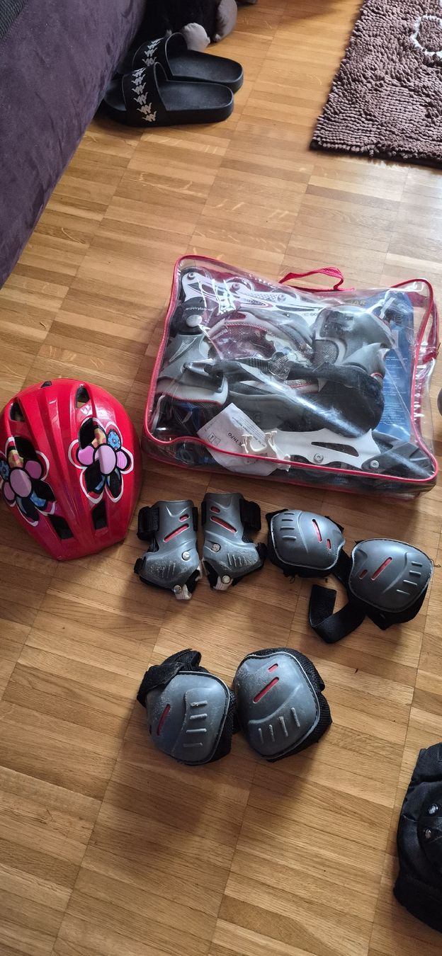Inline-Skating & Rollschuhe: Rollschuhe mitwachsend – Gebraucht aus Unterlunkhofen von domenica.wyler 1