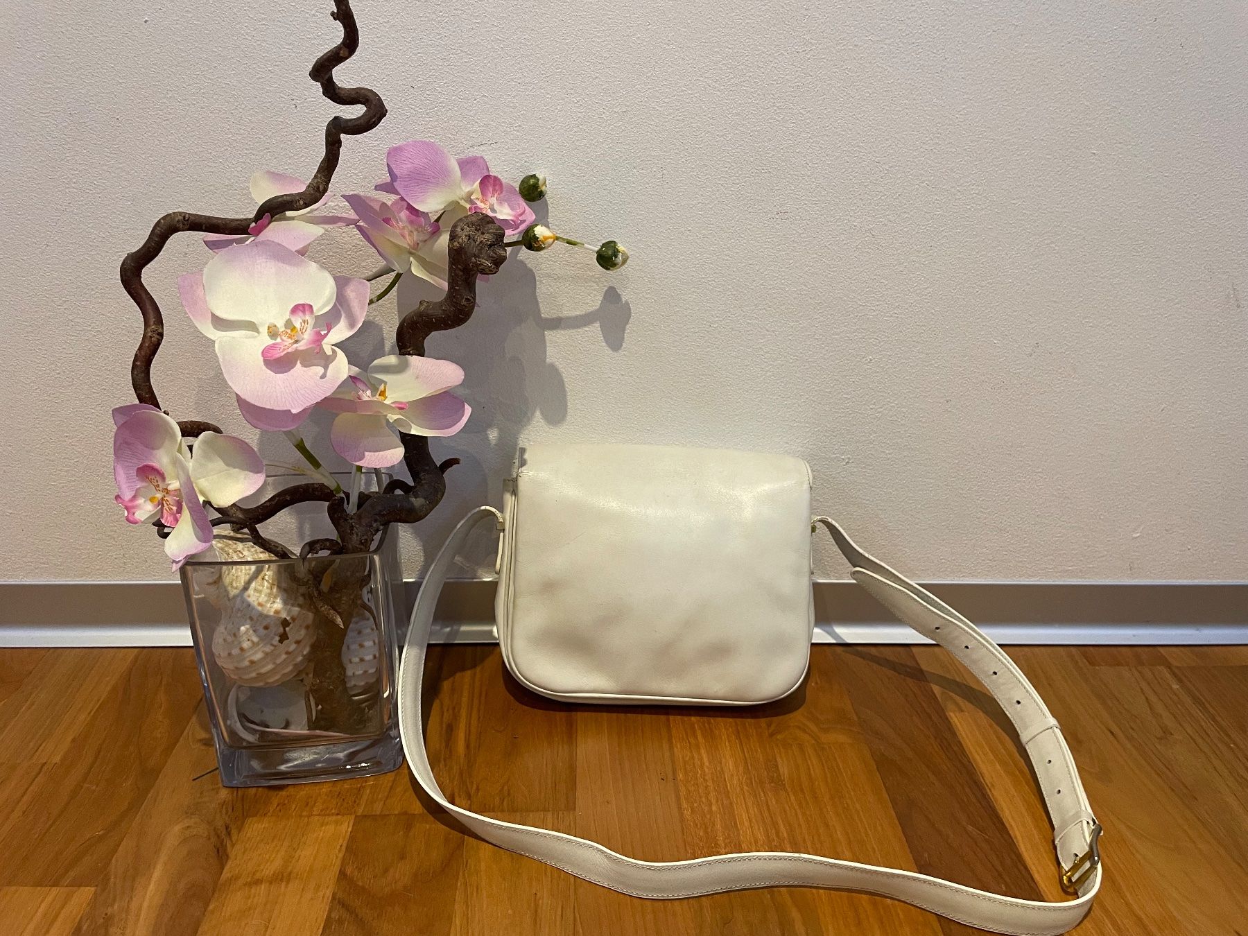 Celine Borse da donna: Celine Crossbody Tasche Weiss – Usato da Hittnau venduto da LuxAndMore 2