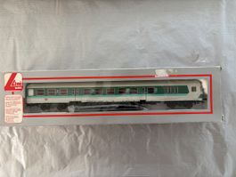 voiture de voyageurs Lima 