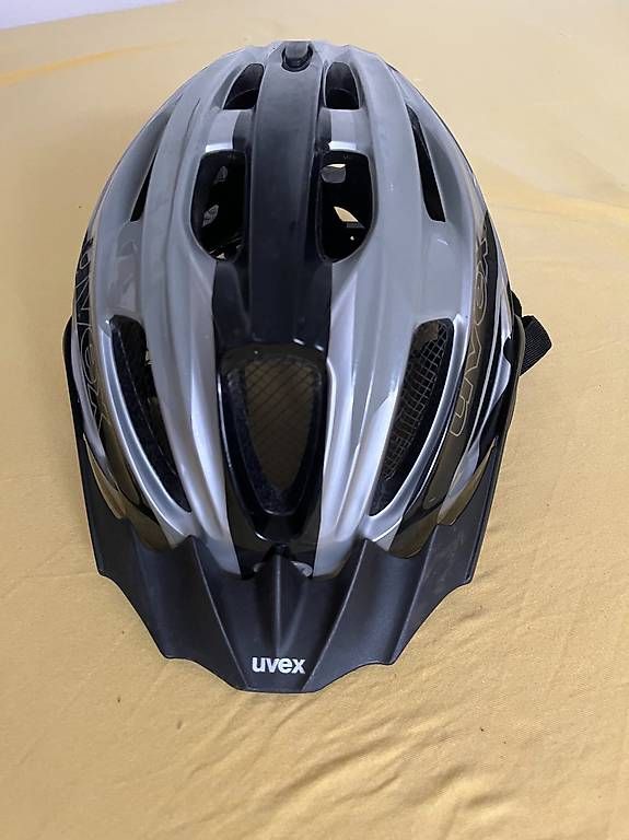 Uvex Helme: Velo Helm Uvex – Gebraucht aus Murten von bea_n5yn