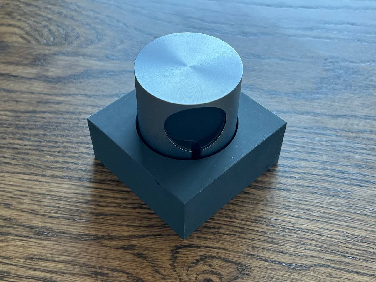 Native union Accessoires Smartwatch: Native Union Apple Watch Dock & Charging Stand – D'occasion à Zürich par pimentium