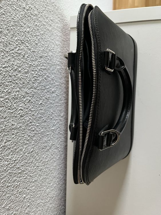 Louis Vuitton Borse da donna: Sac Louis Vuitton Alma PM Epi Noir authentique – Usato da Cornaux NE venduto da Pepite12 4