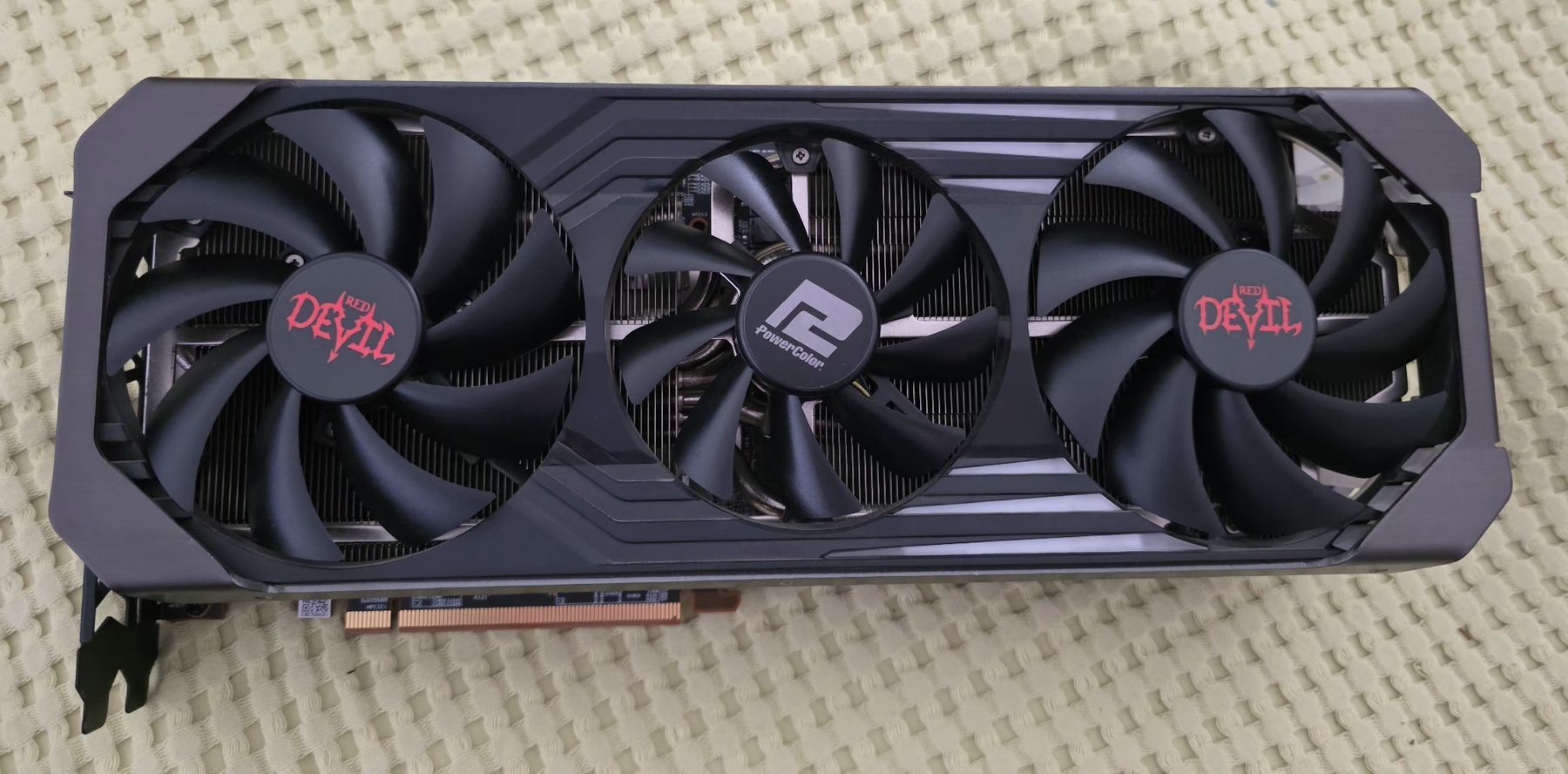 Amd Grafikkarten: AMD Radeon RX 6800 XT Red Devil  neuweritig – Gebraucht aus Basel von Cod1987 1