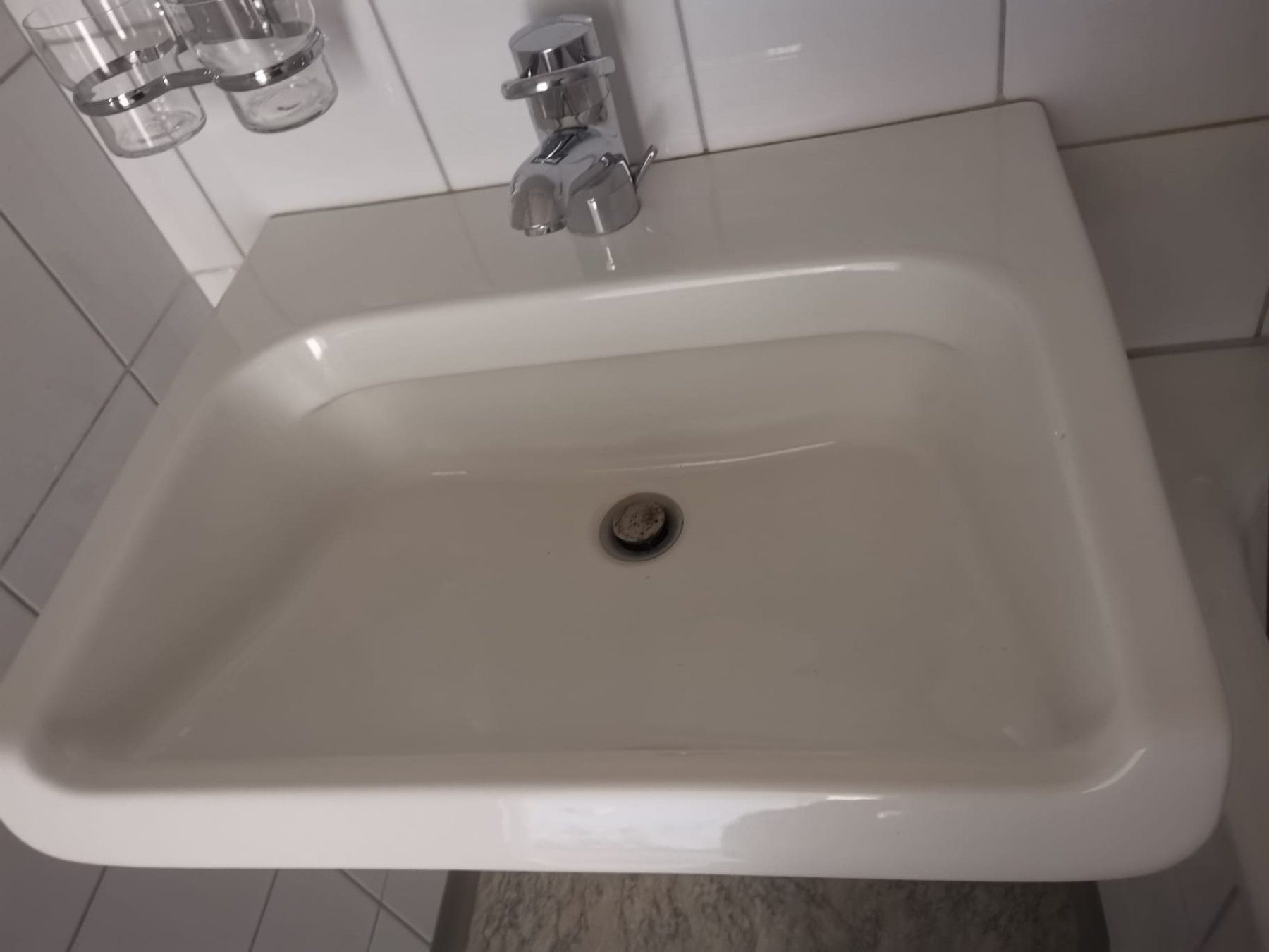 Eviers & lavabos: Lavabo mit Armatur – D'occasion à Spreitenbach par Space_X