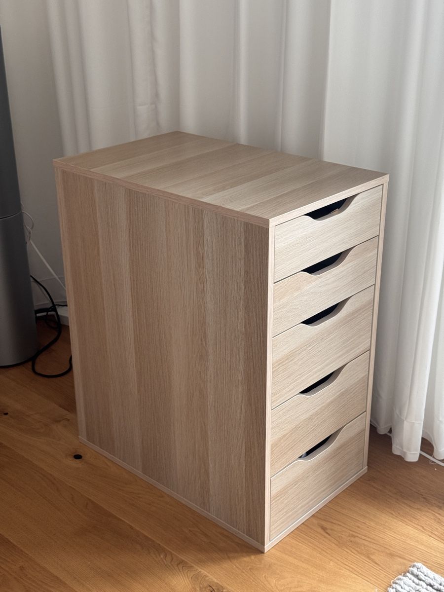 Ikea Cassapanche: Ikea ALEX in oak – Usato da Dielsdorf venduto da lad_q7qf
