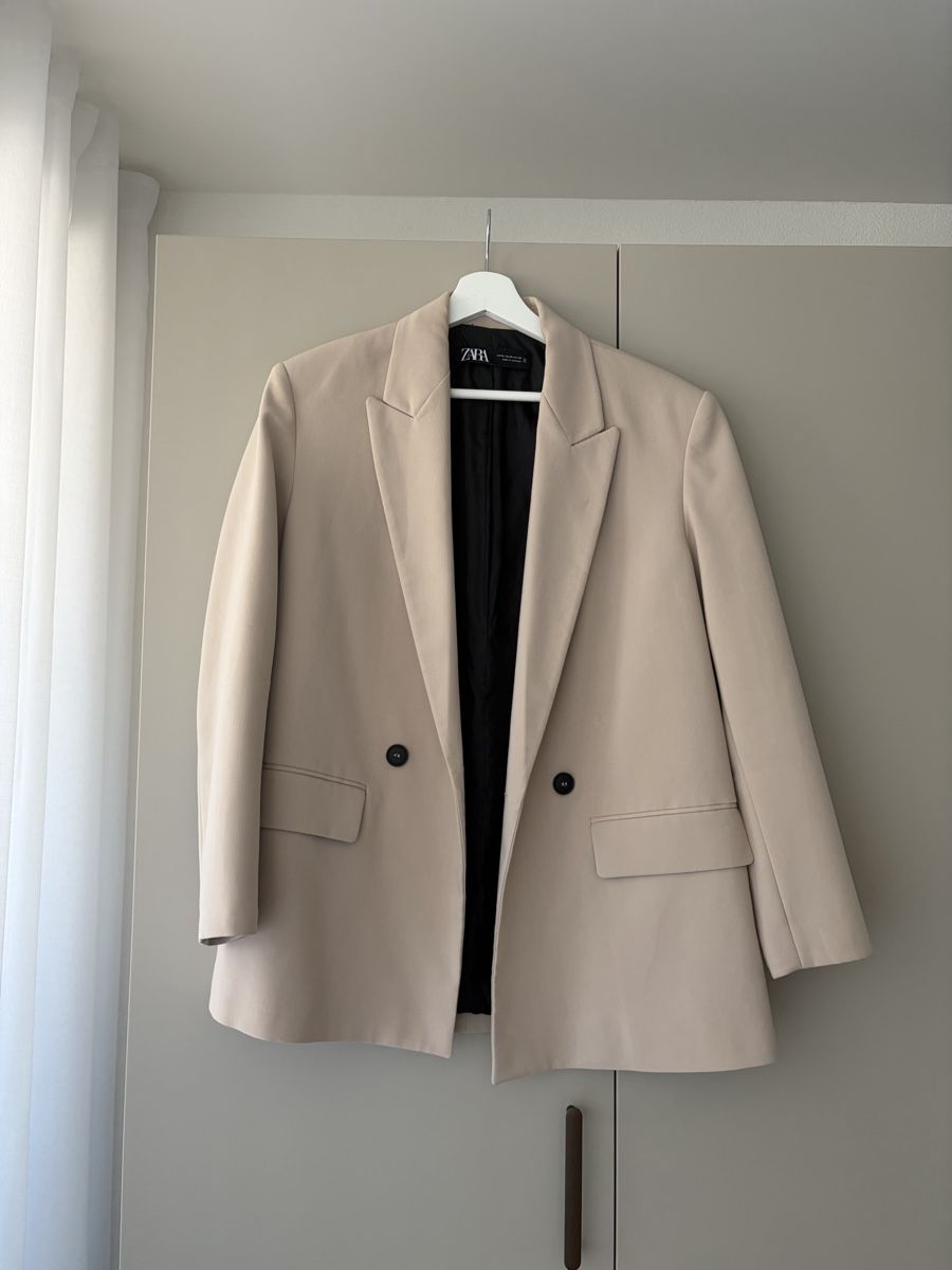 Zara Vestes: Oversized Blazer ZARA – D'occasion à Lenzburg par lejlaimamovic