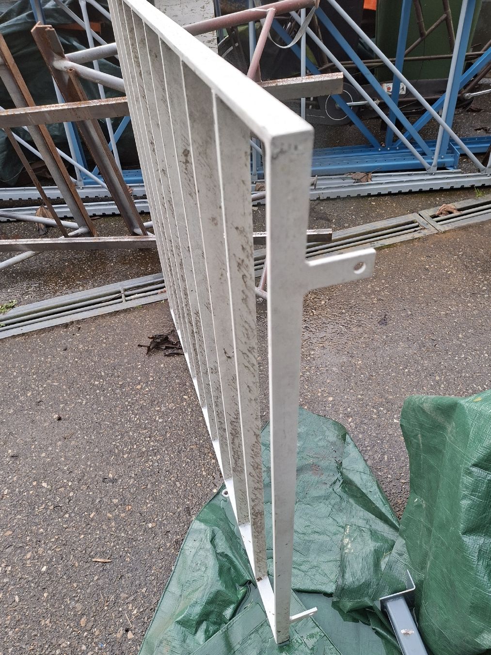 Griglie e Inferriate: Metallzaun/Geländer Fenstergitter – Usato da Grossdietwil venduto da hufi10 2
