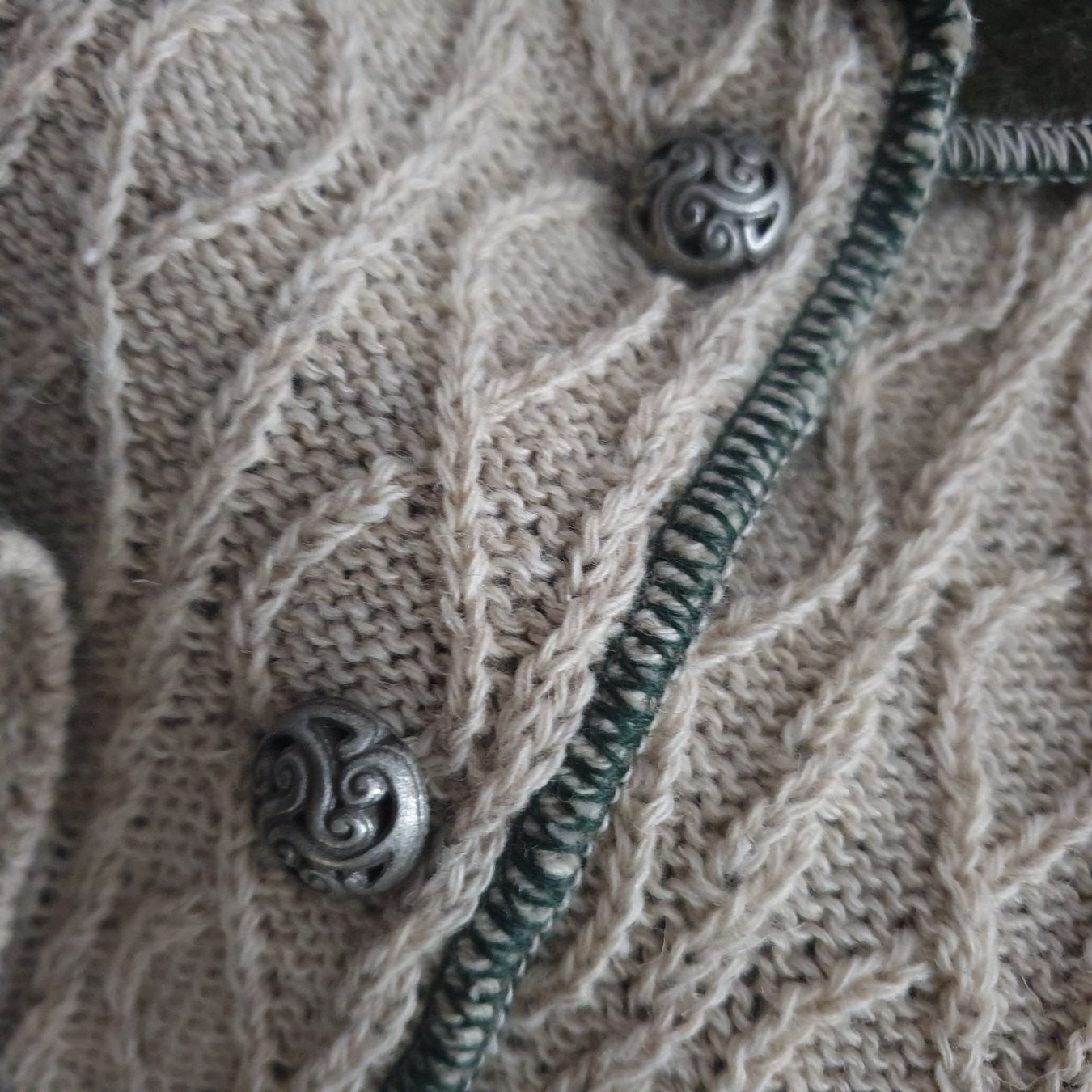 Vestes: Almsach schöne Strickjacke Gr. M – D'occasion à Frenkendorf par Chrigeli01 4