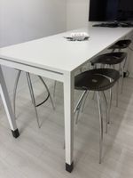 Stehtisch weiss Metallgestell gebraucht 200x80cm