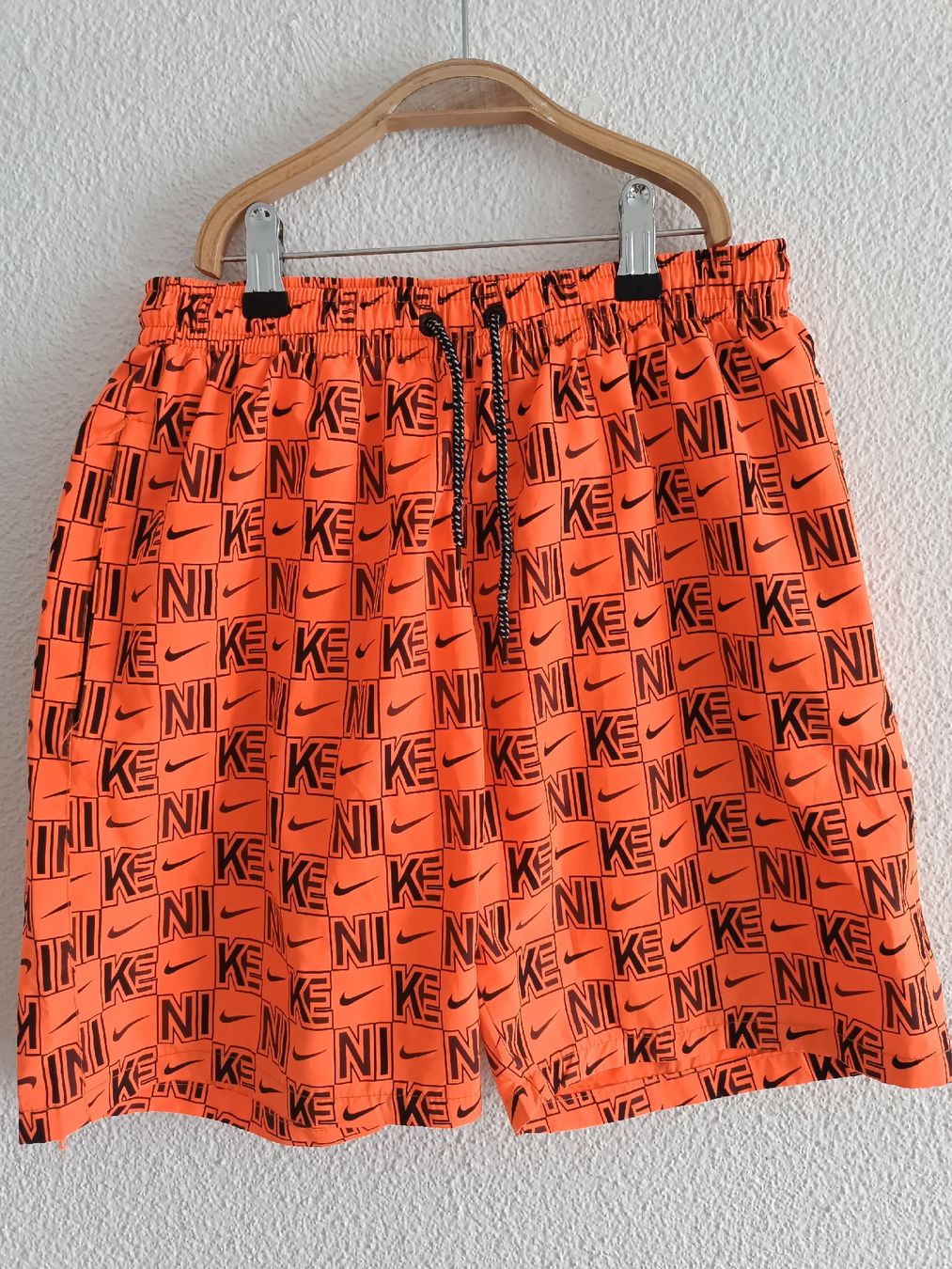 Nike Pantaloni: Badehosen Gr S (164) – Usato da Binz venduto da julijuli 6