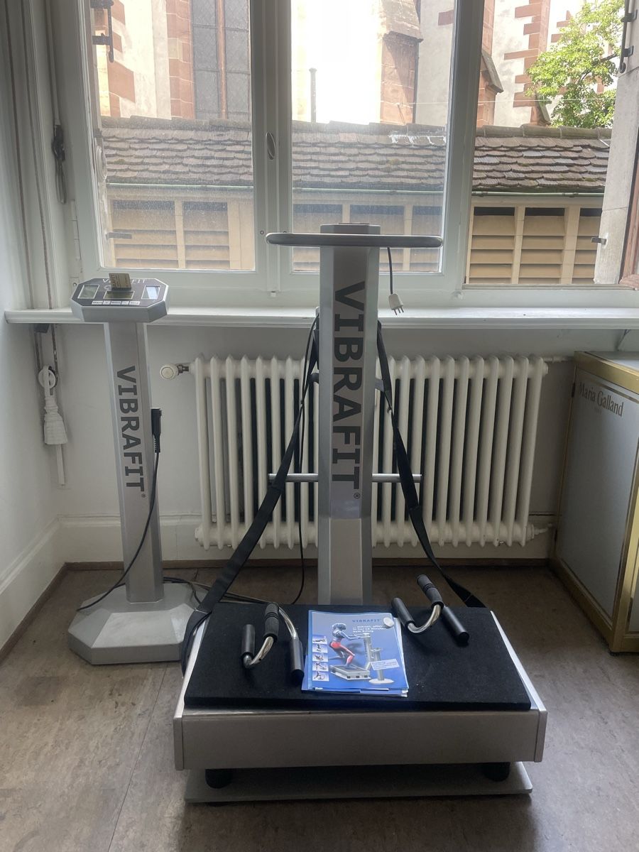 Hometrainer: VIBRAFIT Vibrationsplatte medic – Usato da Basel venduto da lady_nomade_style