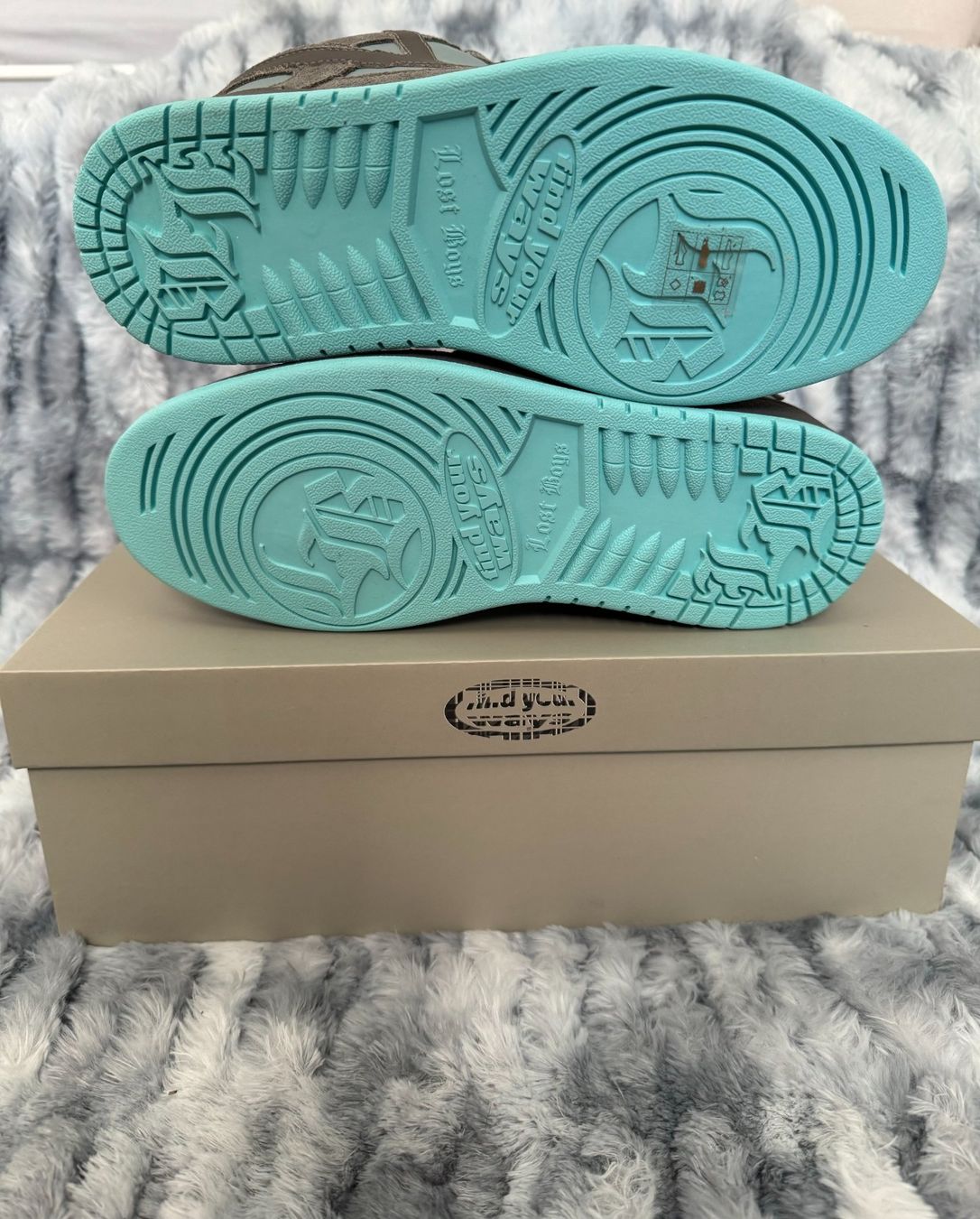 Scarpe da donna: Lostboys Archives Grey Tiffy's US 7.5 W – Nuovo e nell'imballaggio originale da Kilchberg ZH venduto da Centipaide 1