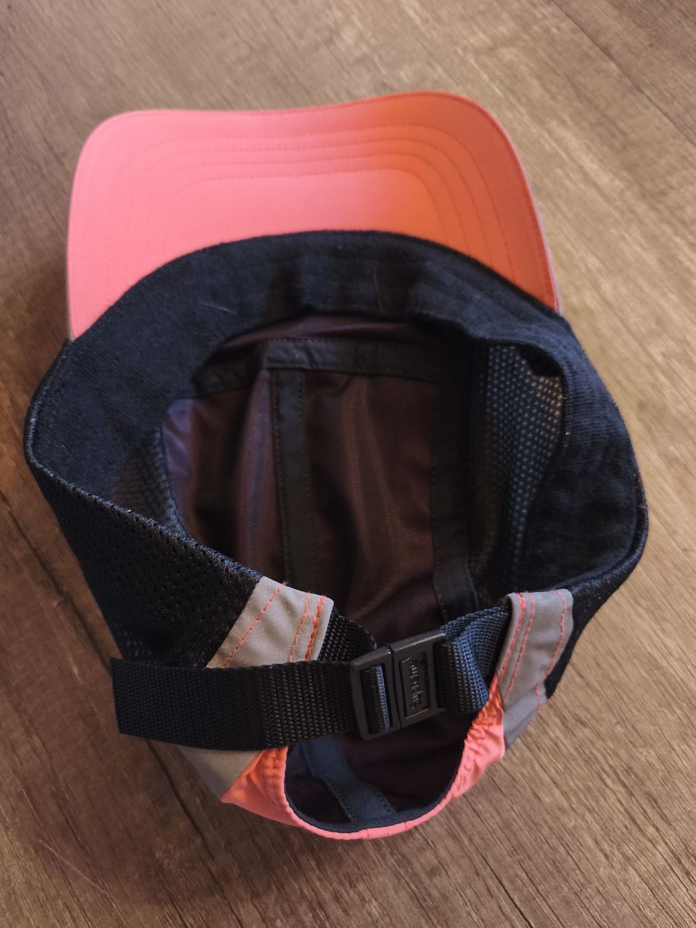 Supreme Copricapi, berretti & cappellini: Supreme Campcap Side Mesh – Nuovo (secondo la descrizione) da Kandersteg venduto da digginblackpearlz 2