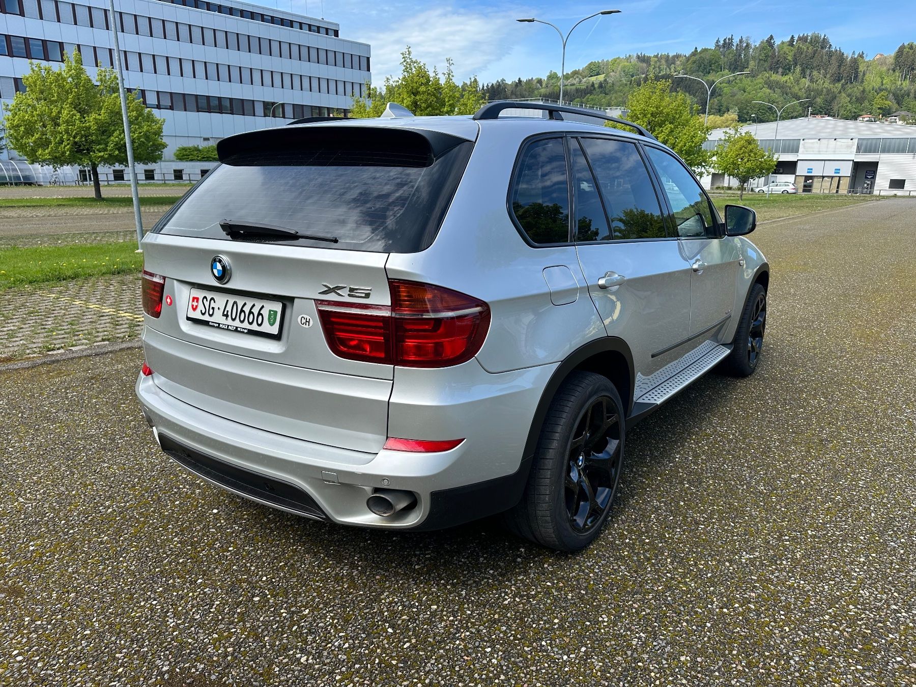 BMW Automobili: Frisch Ab MFK BMW X5 x Driver 40 d – Usato da St.Gallen venduto da maxi1979 3