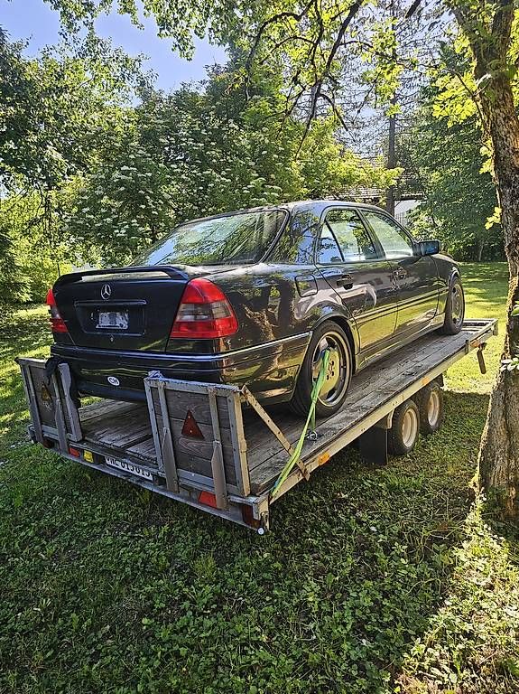 Rimorchi: 2 Portes voiture – Usato da Les Verrières venduto da sal_vs2f