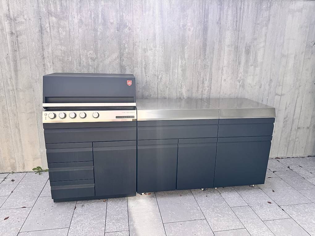 Grils: Aussenküche mit Gasgrill – D'occasion à Zürich par juergluder