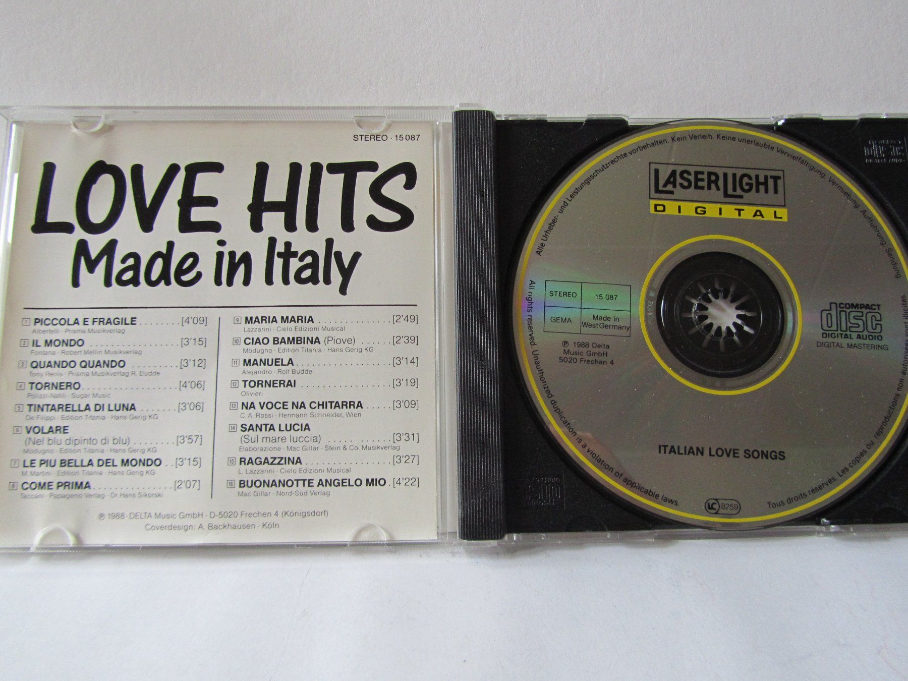 CDs: Love Hits, CD, made in Italy – Gebraucht aus Weiningen ZH von dietsch57 2