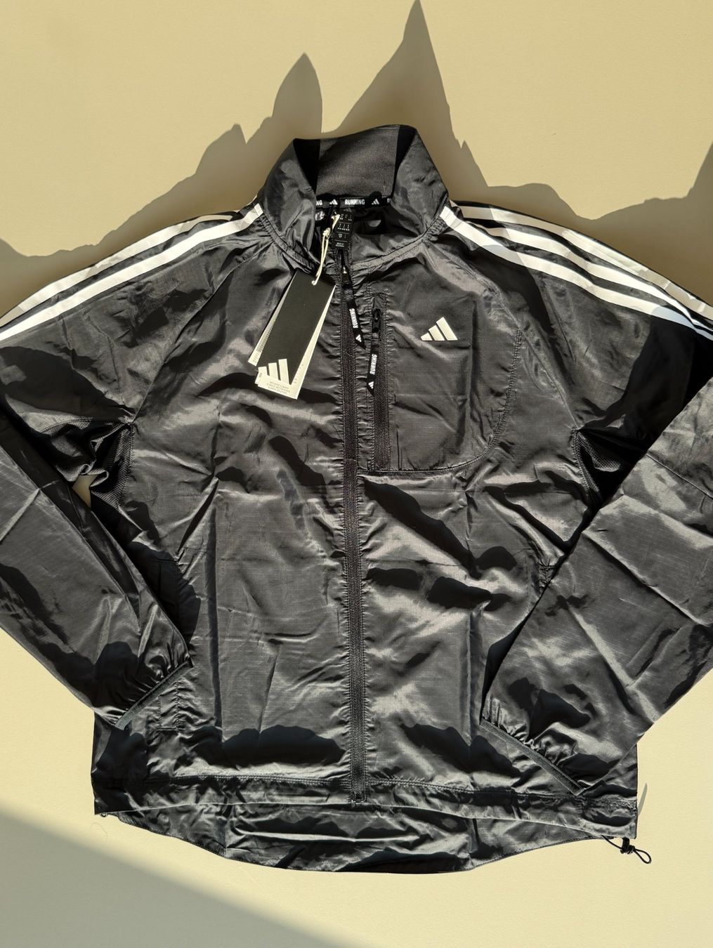 Adidas Jacken: Adidas - Otre E Jacket W / Running jacket - S – Neu und originalverpackt aus Basel von Mezze