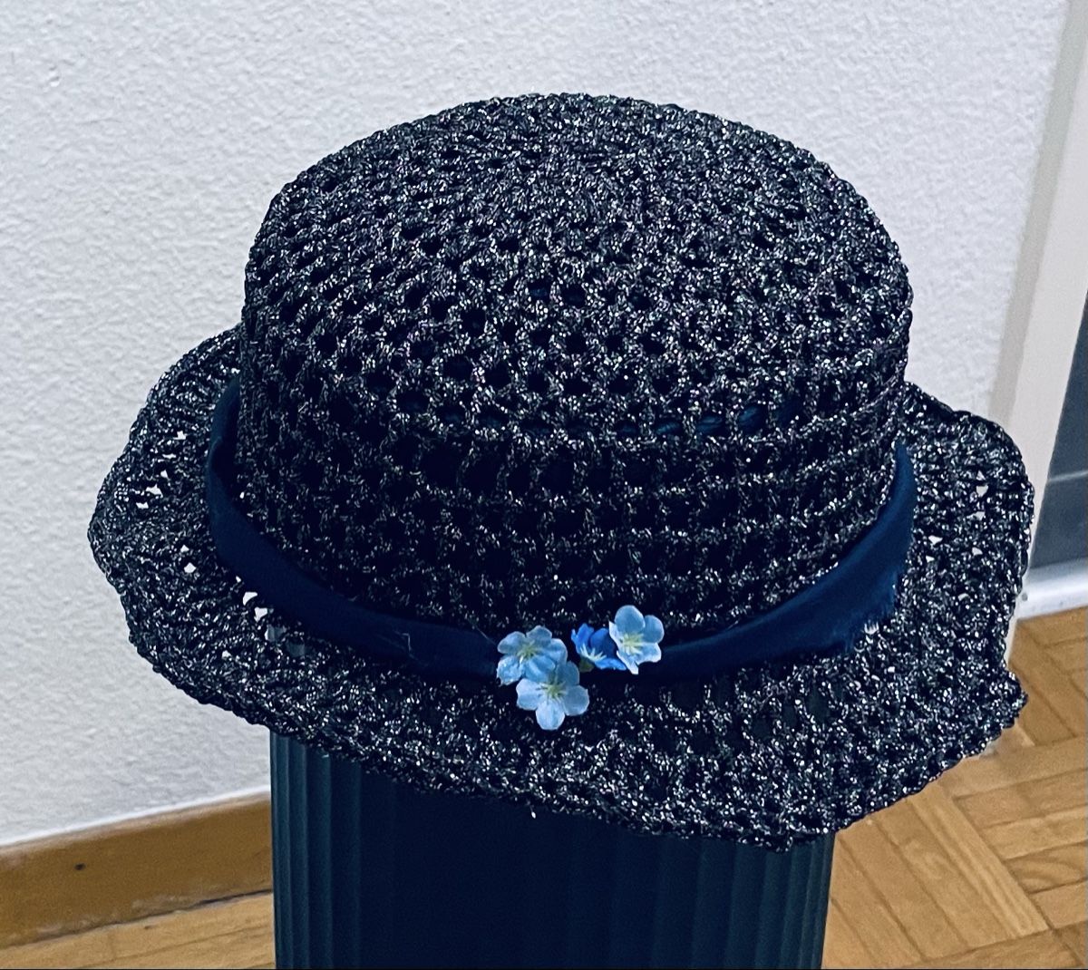Copricapi, berretti & cappellini: Sommerhut, Damen, glitzernd, Top! – Nuovo e nell'imballaggio originale da Au ZH venduto da Jaggy4