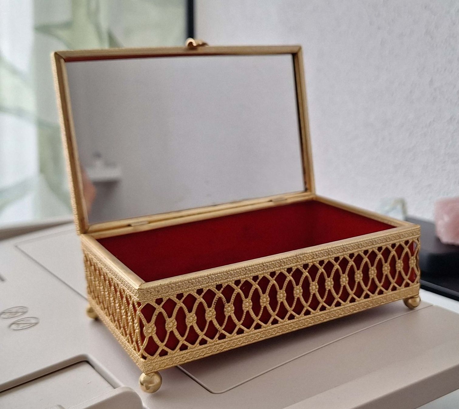 Dosen: Schmuckschatulle / Schmuckkästchen mit Rosenmuster (2D) – Gebraucht aus Niederrohrdorf von Papillon_47 2