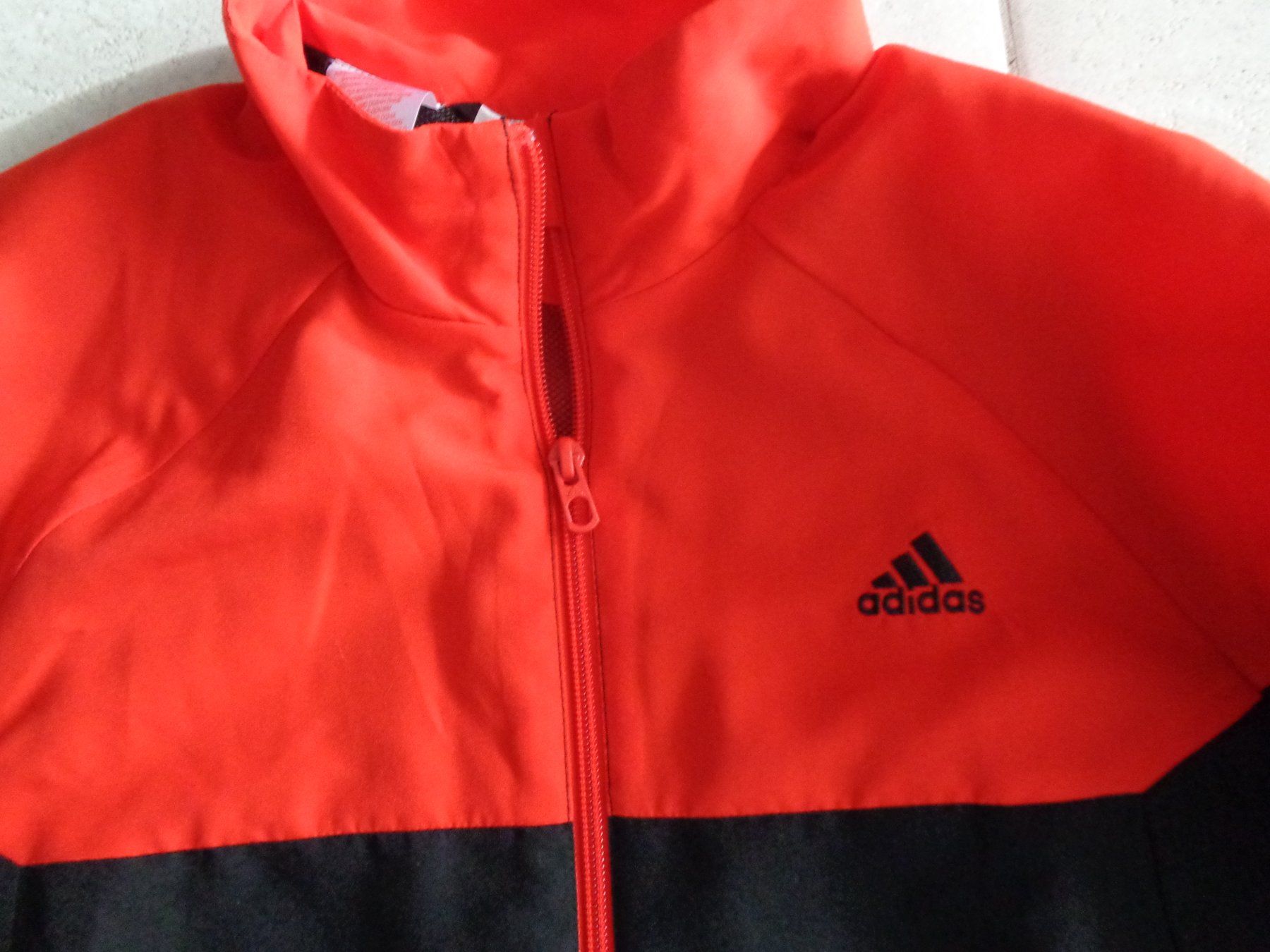 Adidas Jacken & Mäntel: ADIDAS JÄCKLI GR.164 NEU – Neu (gemäss Beschreibung) aus Rotkreuz von Samballi 1