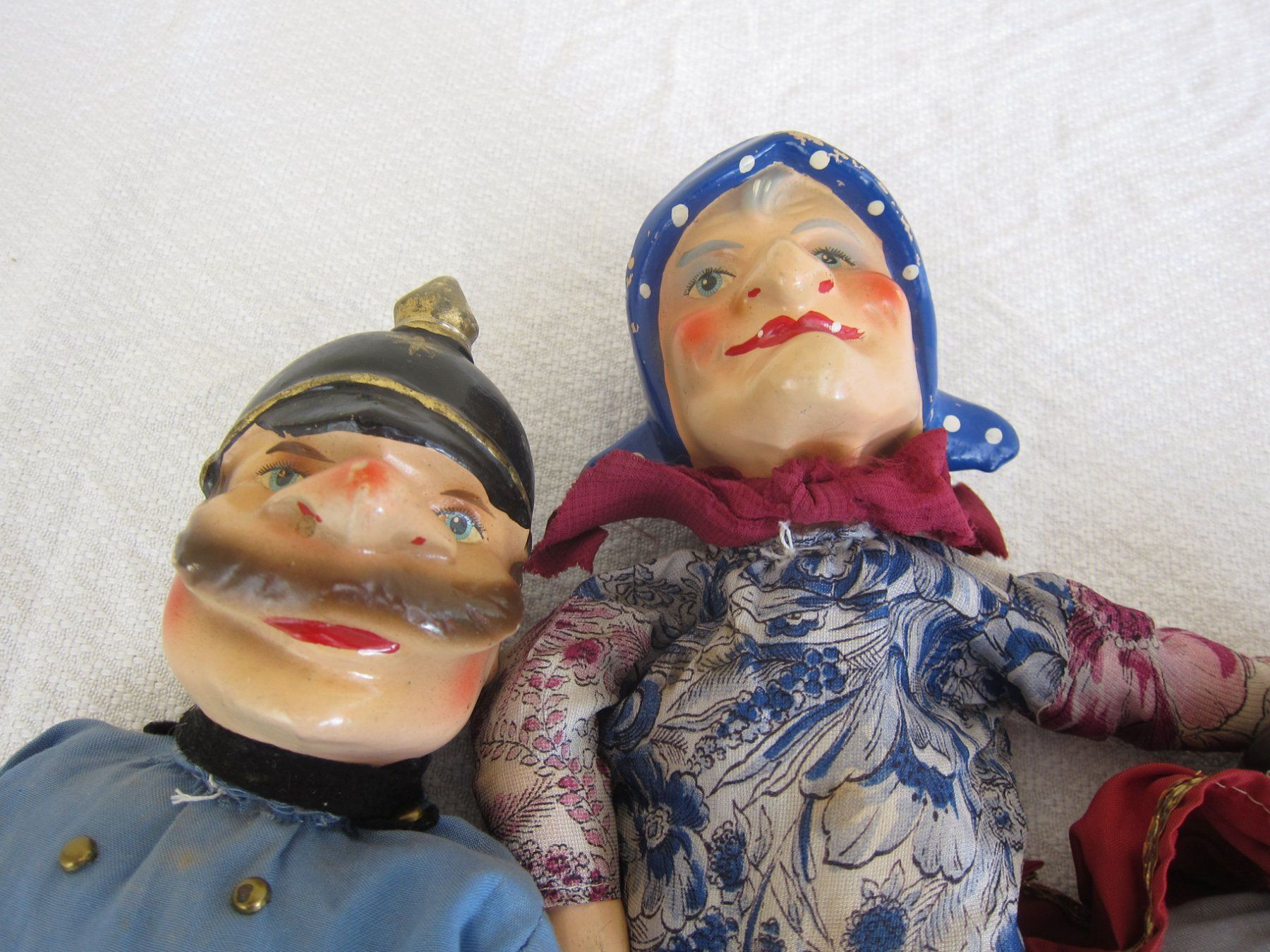 Spielzeuge: 6 Handspielpuppen – Gebraucht aus Regensdorf von Eri8057 5