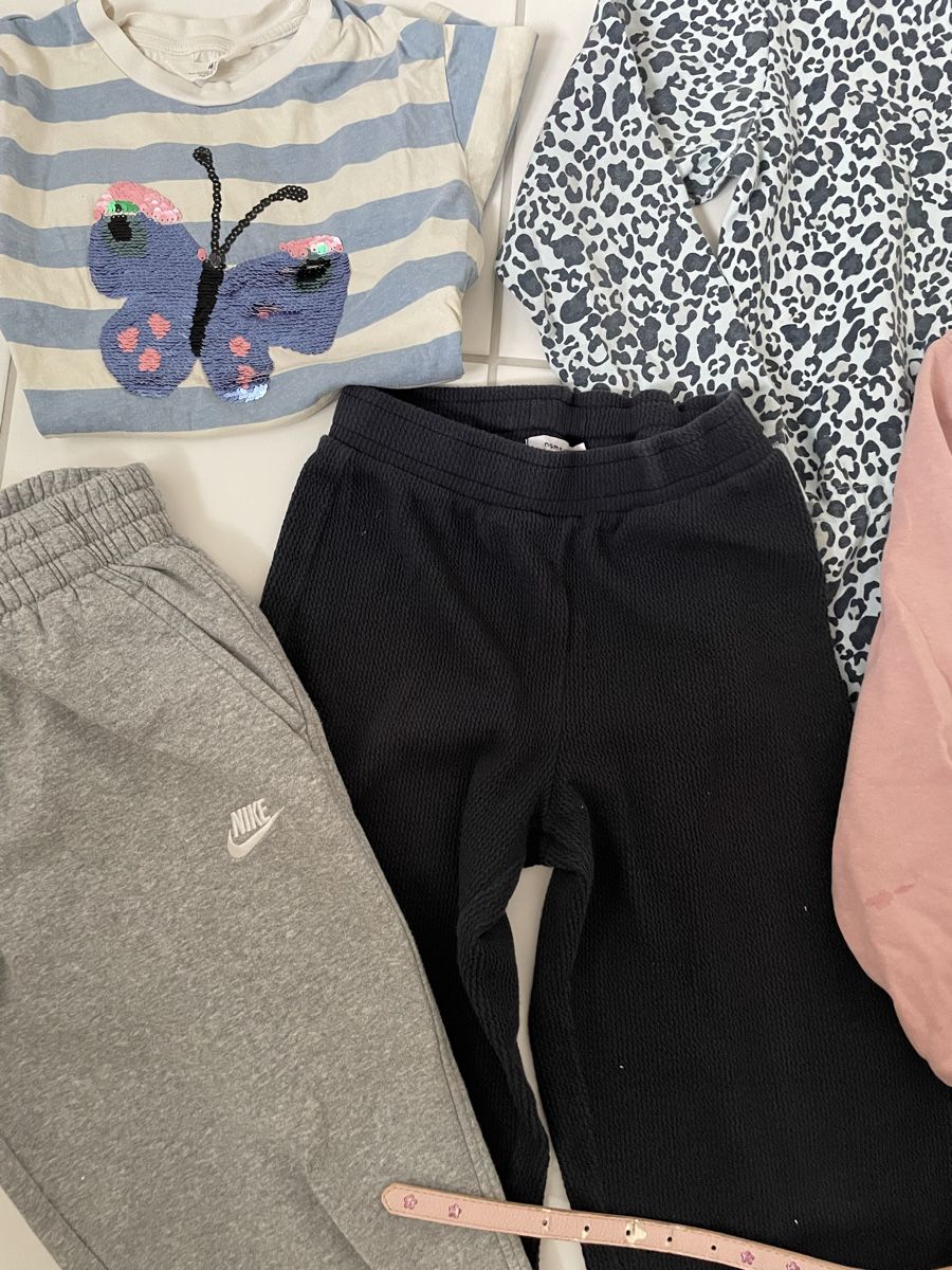 Lotti & Set di vestiti: Kleiderpaket Mädchen 140 – Usato da Siebnen venduto da Starlauf 1