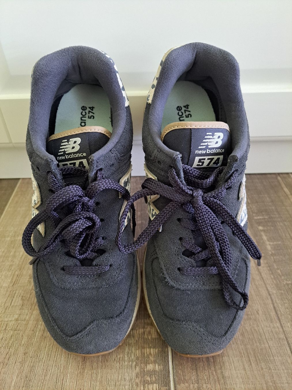 New Balance Scarpe da donna: Baskets New Balance 574 - Pointure EU 37.5 / U – Nuovo (secondo la descrizione) da Chavannes-de-Bogis venduto da joe_videogames 1