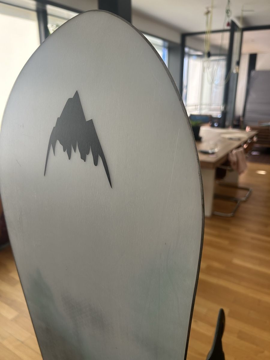 Board: Snowboard Burton – Nuovo (secondo la descrizione) da Zürich venduto da Watch_Enthusiast98