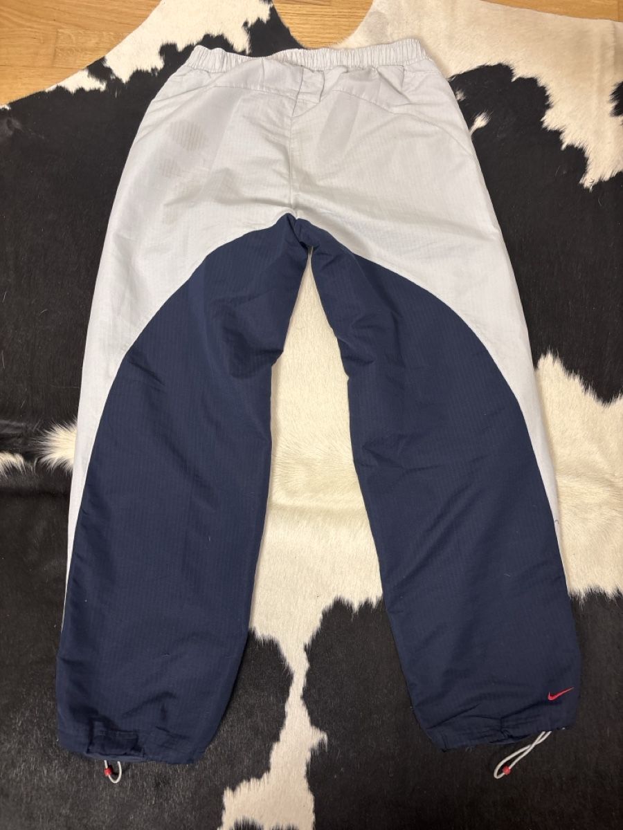 Nike Pantaloni: Nike Tn Jogginghose – Usato da Ostermundigen venduto da alessiodavvero 1