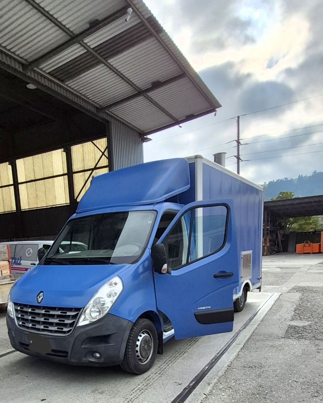 Renault Veicoli commerciali: Foodtruck – Usato da Horw venduto da holiday09 1