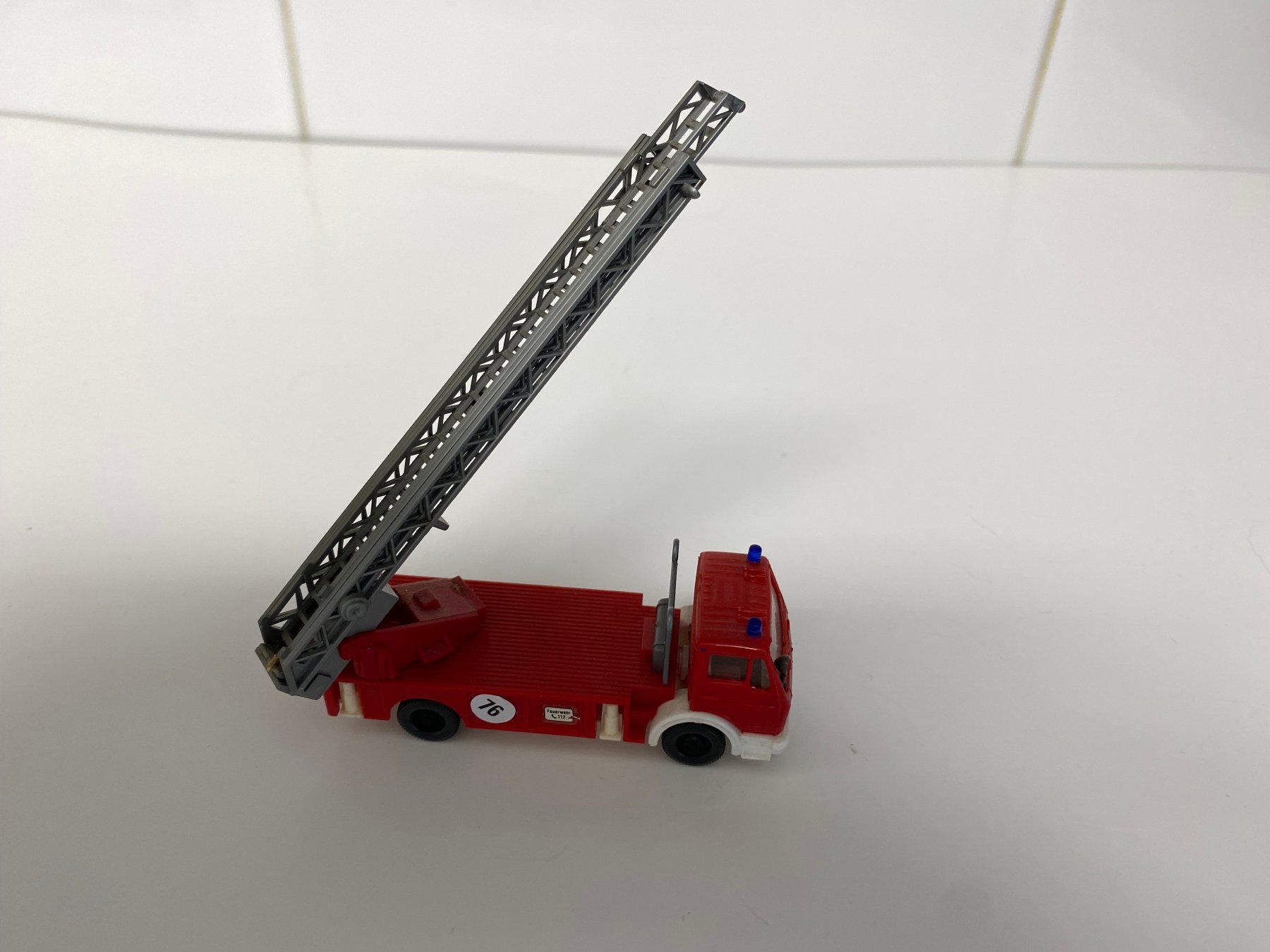 Wiking Modellini d'auto: Wiking Mercedes Feuerwehr 76 – Usato da Stäfa venduto da elcondor245 1