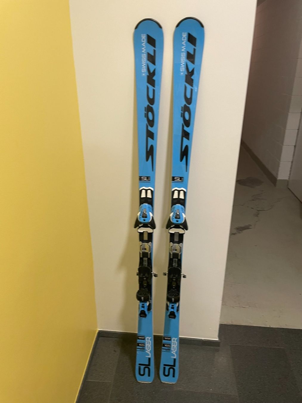 Stöckli Laser SL - 165cm (Gebraucht) in Sempach für CHF 170 – nur