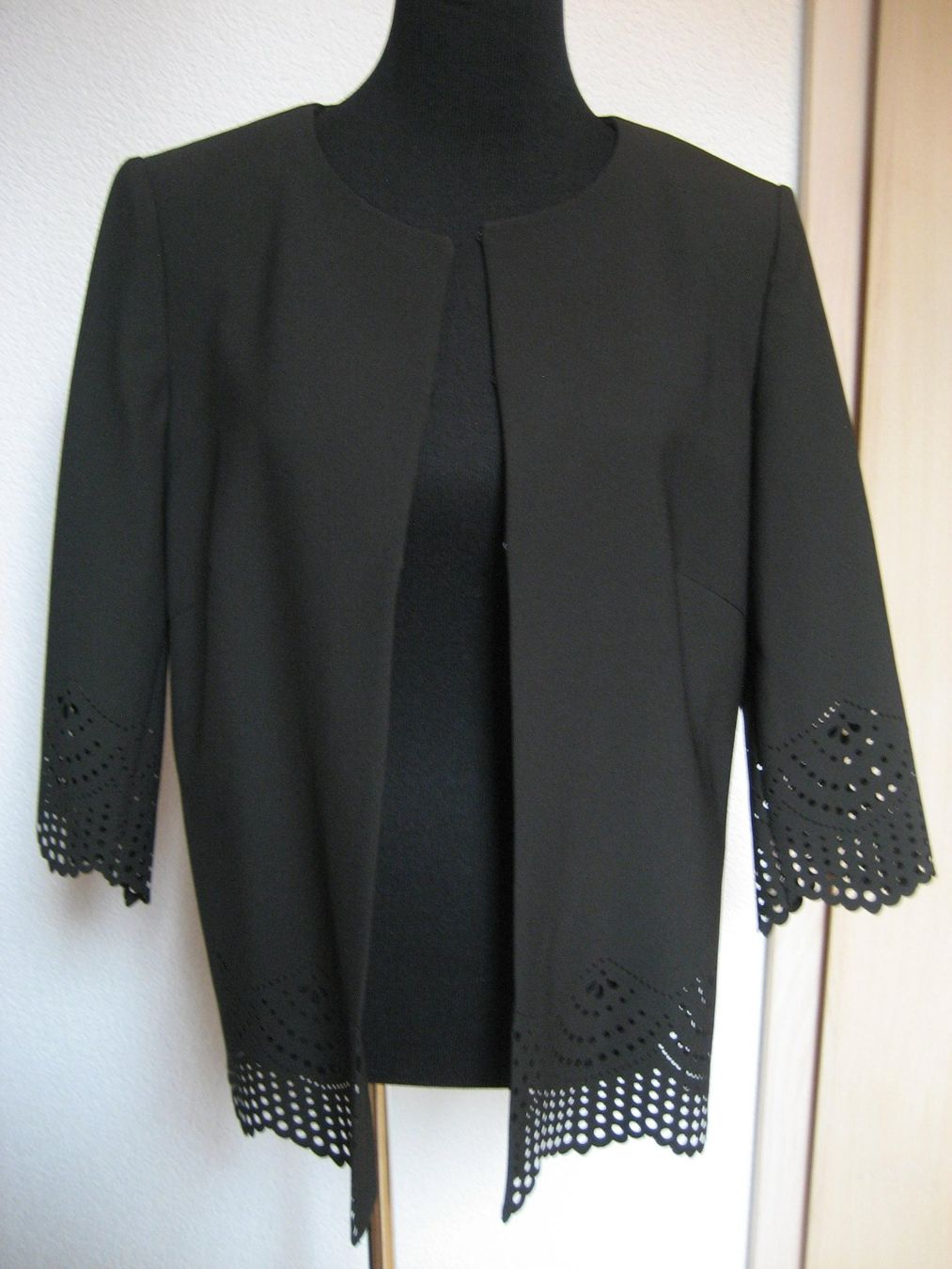 Madeleine Giacche: Veste Madeleine taille 42CH, neuve – Nuovo e nell'imballaggio originale da Delémont venduto da marryb