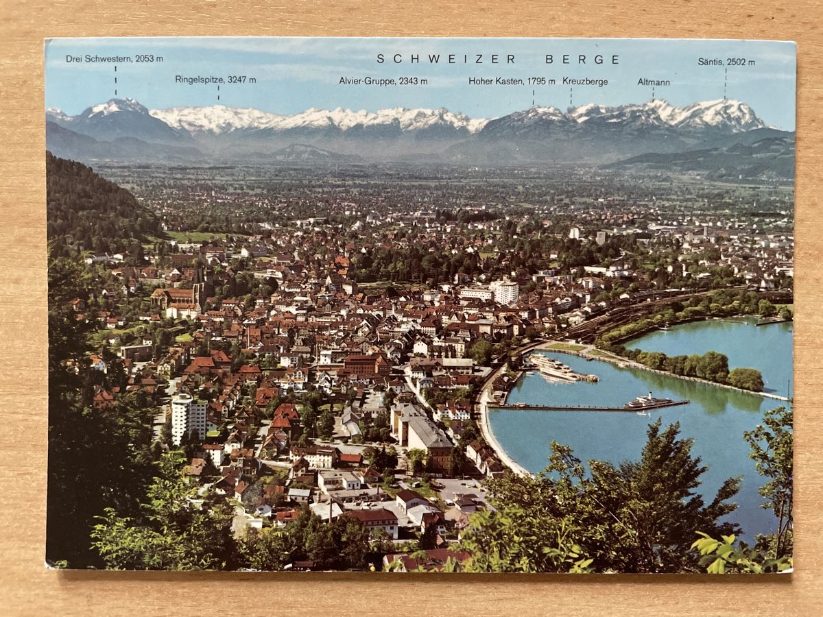 Ansichtskarten: Postkarte Bregenz am Bodensee, Schweizer Berge 1990 – Gebraucht aus Neuhausen am Rheinfall von