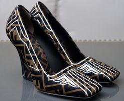 Pumps Fendi FFreedom 37,5