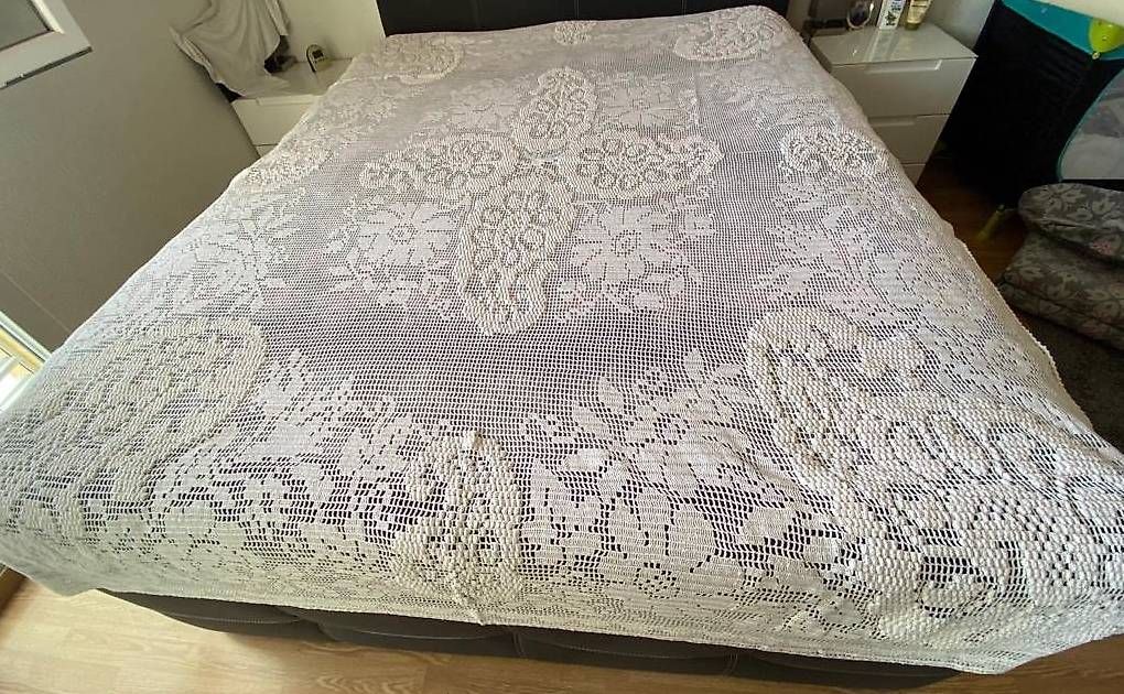 Coperte: Couverture de lit 150 fr – Usato da Aigle venduto da sad_2vsg