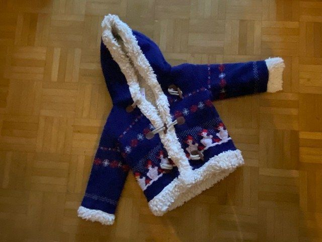 Jacken & Mäntel: Jacke Grösse 98 / 104 – Gebraucht aus Emmen von Aribini