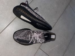 adidas Yeezy Boost 350 V2 Static Black