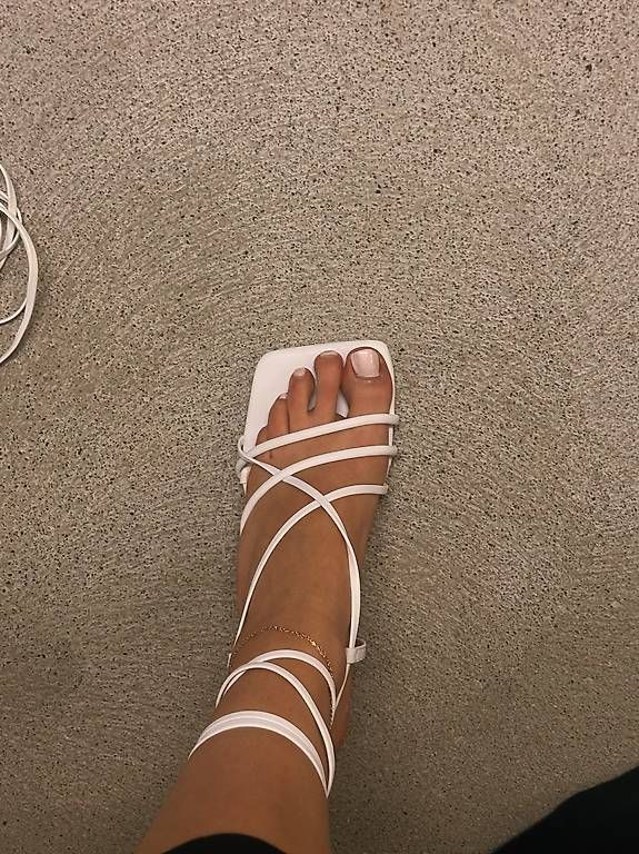 Scarpe da donna: Weisse Schnürschuhe mit Absatz – Usato da Spreitenbach venduto da Sabrina.dc 1